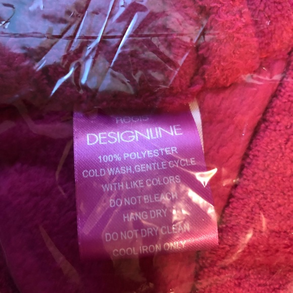 Luxury Robe - Picture 4 of 5